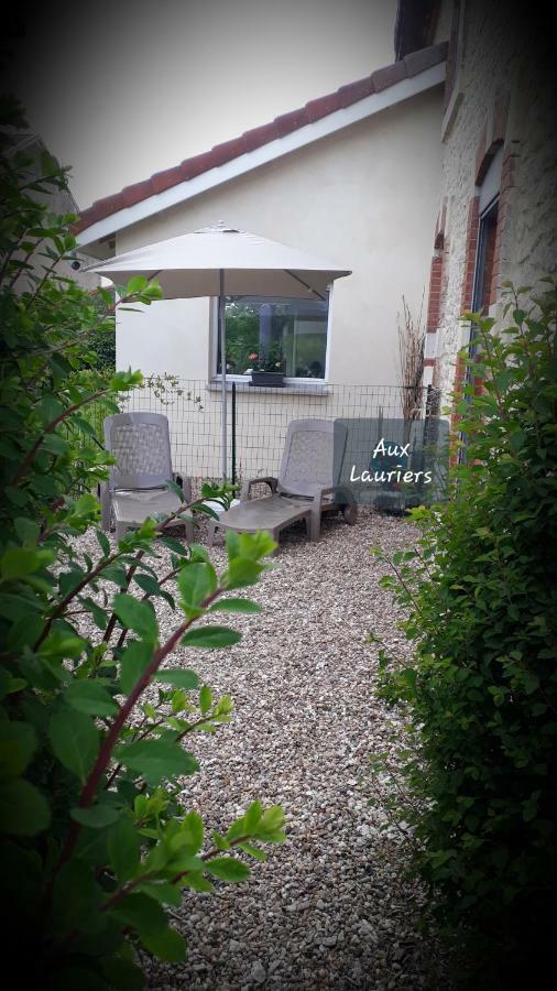 Lacroix-sur-Meuse Gite Aux Lauriers מראה חיצוני תמונה